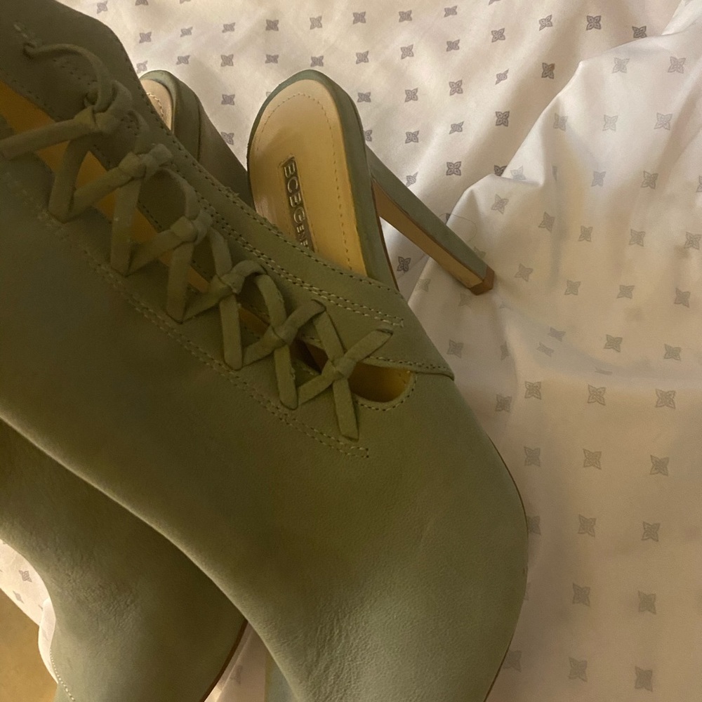 Heels to kill